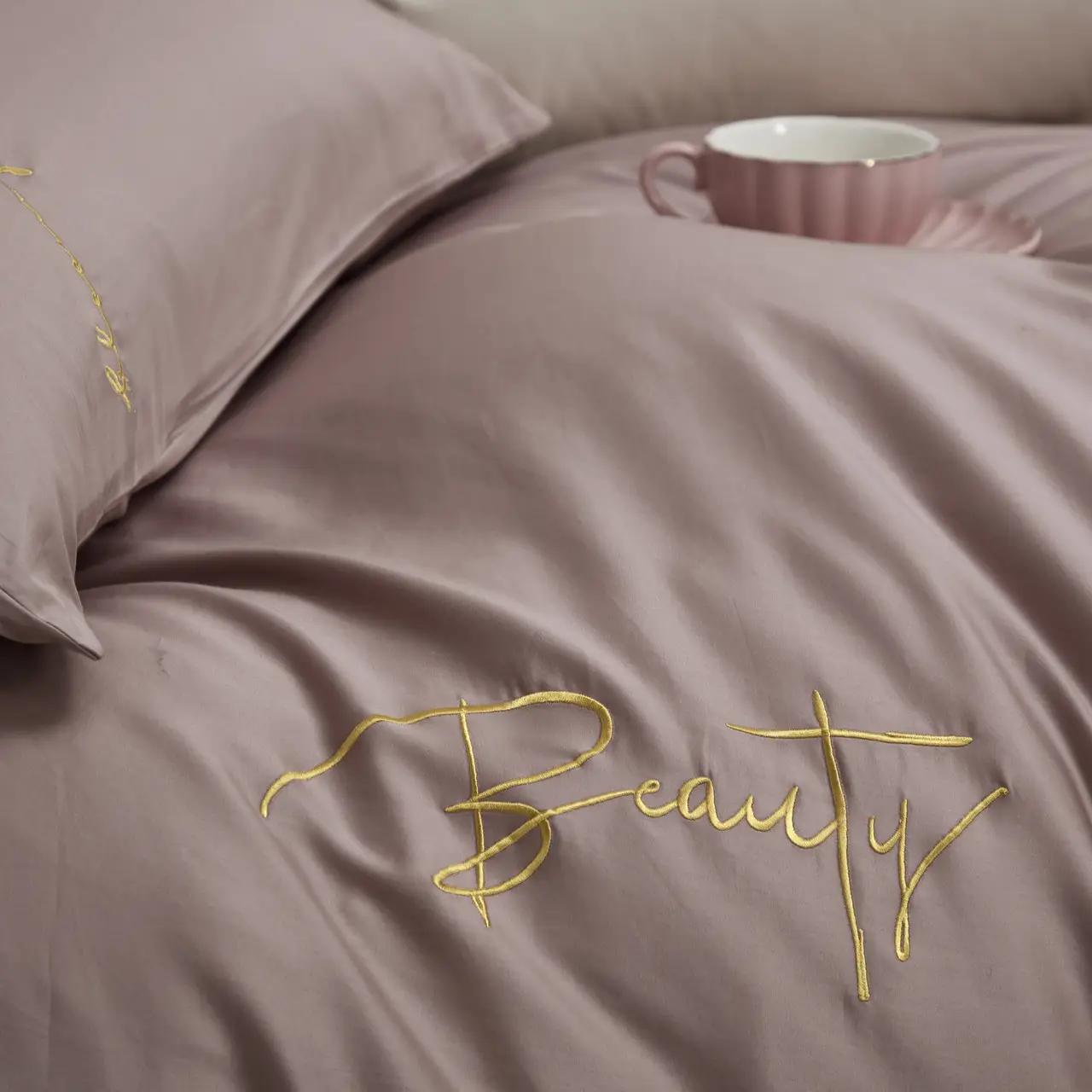 Постільна білизна євро Vie nouvelle Embroidery сатин 200х220 E001