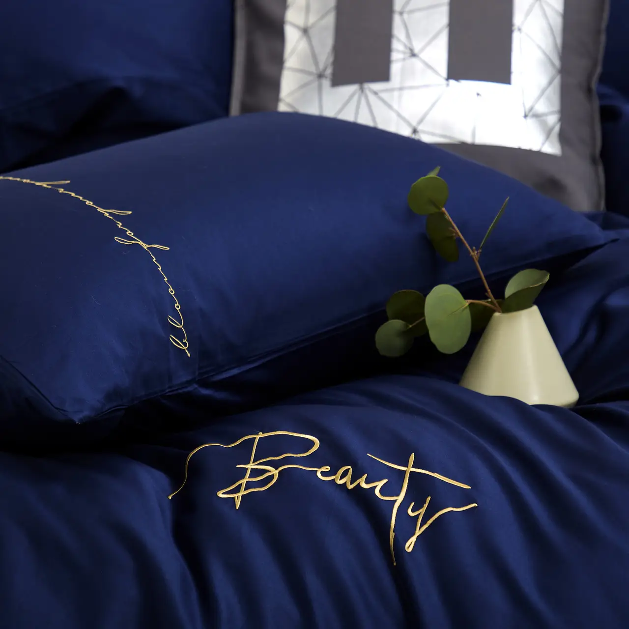 Постільна білизна євро Vie nouvelle Embroidery сатин 200х220 E003