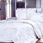 Постільна білизна Vie Nouvelle жаккард із шовковою вишивкою євро 200х220 JE-B02