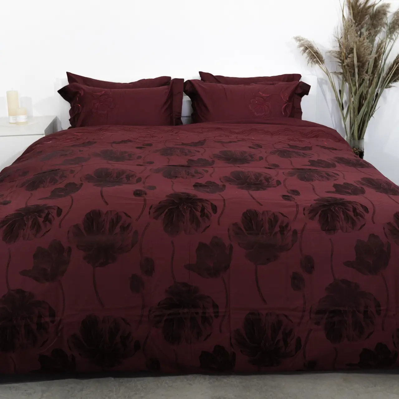 Постільна білизна полуторна з вишивкою Ailin JE04BS 160х220 Бордовий