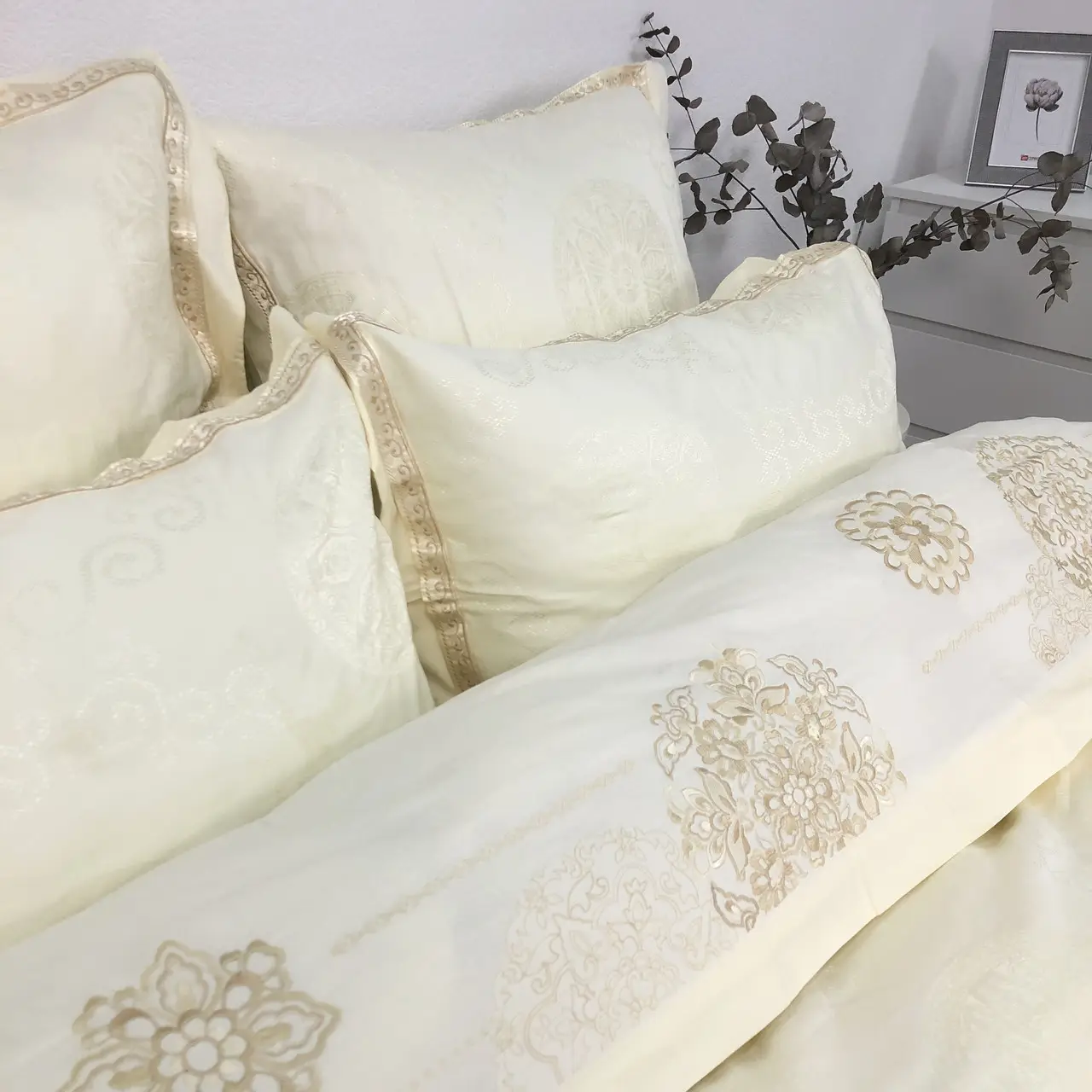 Постільна білизна Vie Nouvelle жакард з вишивкою євро 200×220 JE13