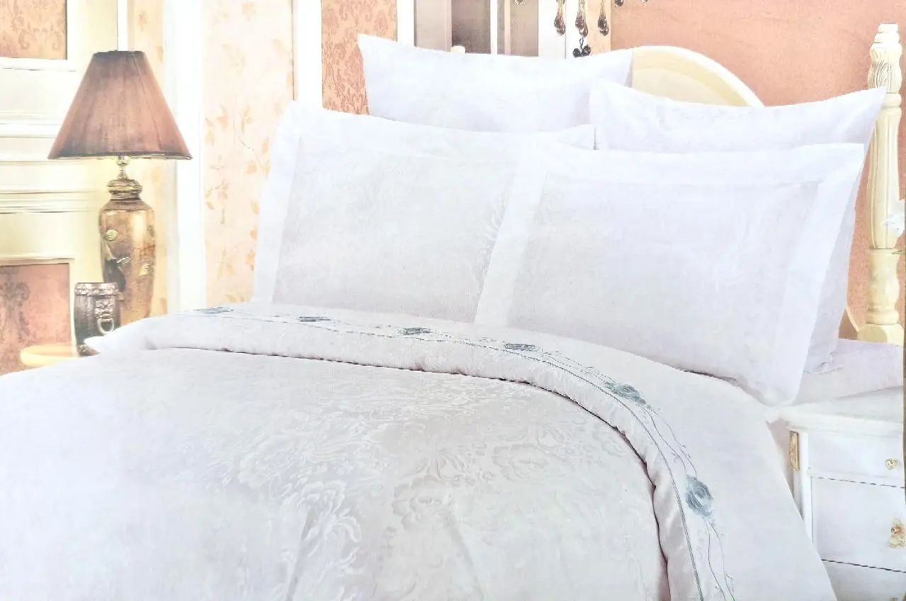 Постільна білизна Vie Nouvelle жакард з вишивкою JE190W