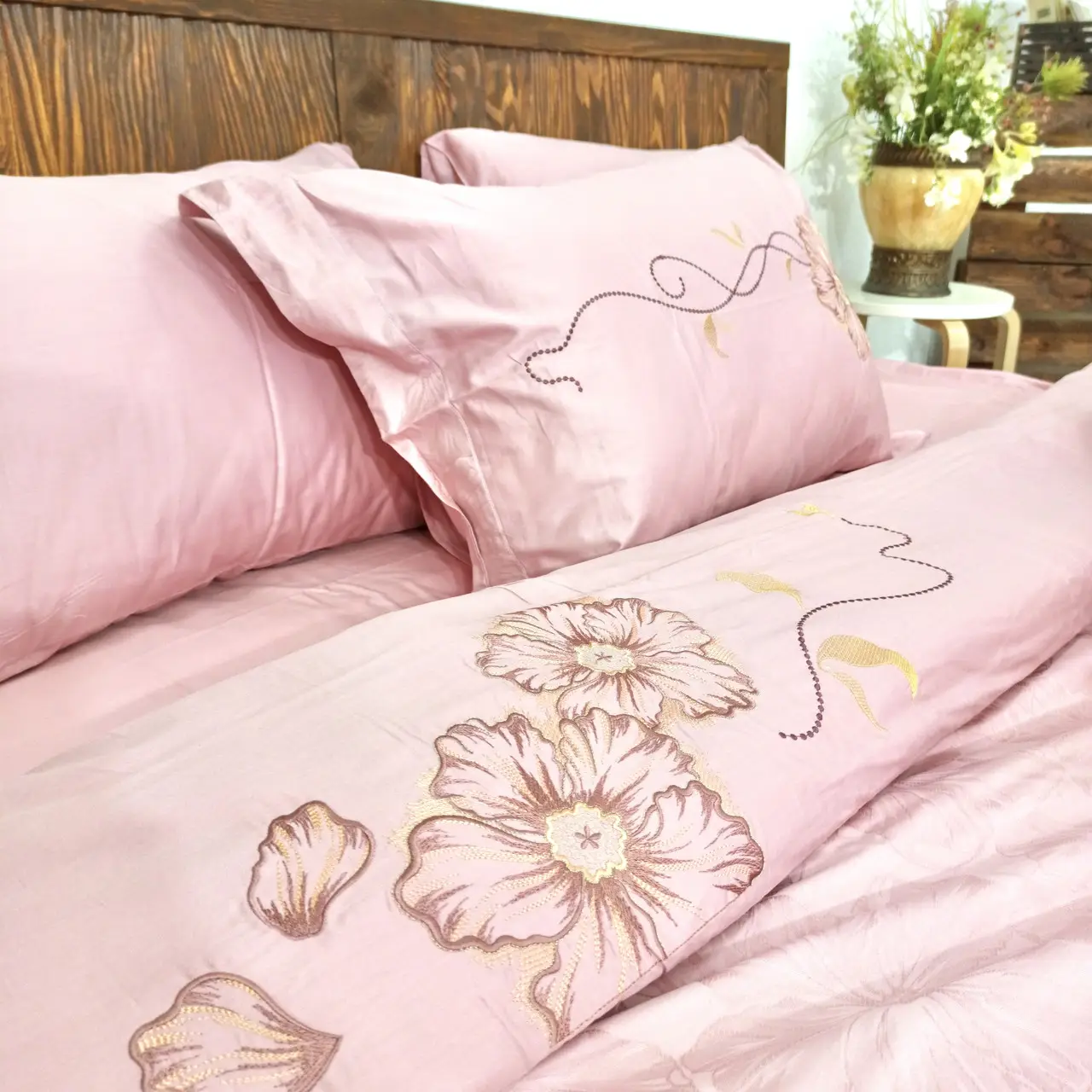 Постільна білизна Ailin жаккард з вишивкою євро 200×220 JE-21E Рожевий