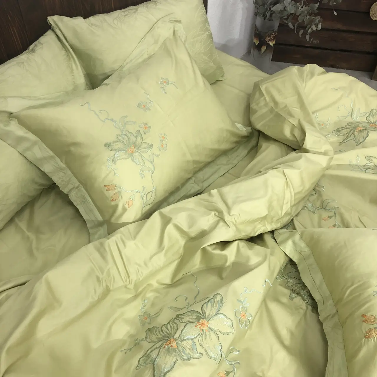 Постільна білизна з вишивкою Ailin JE-22