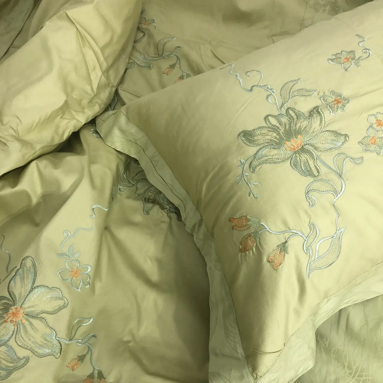 Постільна білизна з вишивкою Ailin JE-22