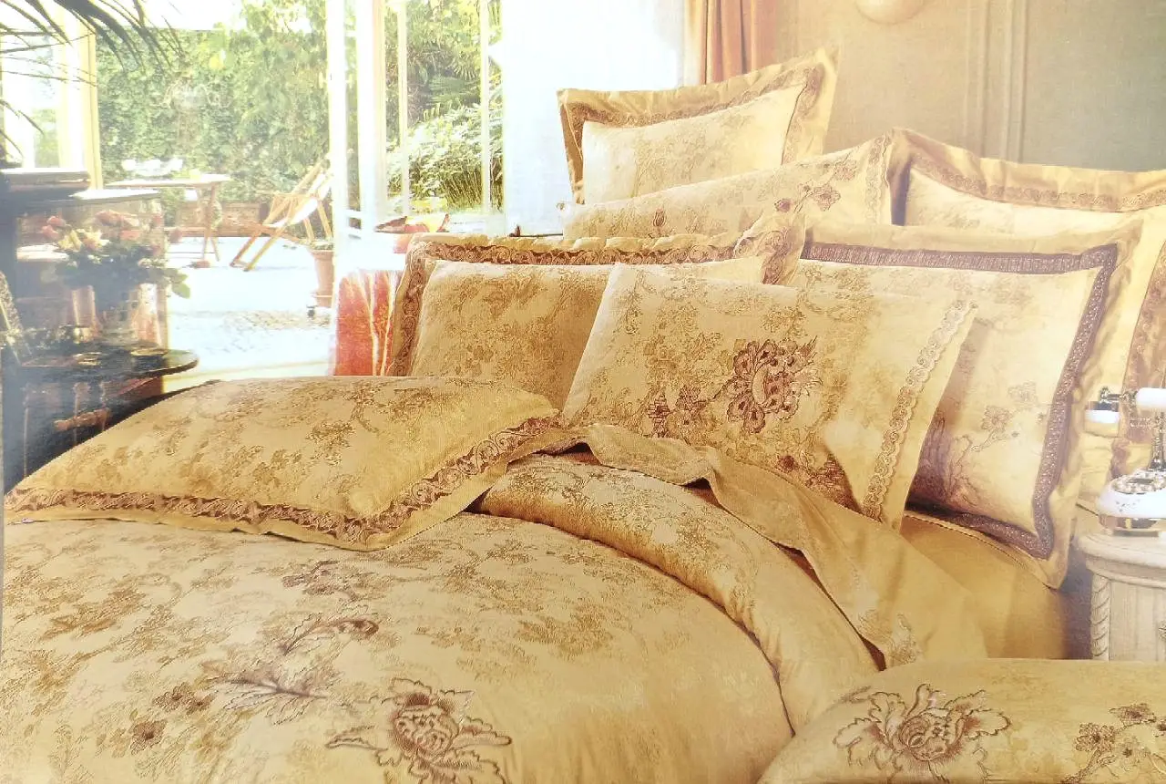 Постільна білизна Vie Nouvelle жакард з вишивкою євро 200×220 JE-324