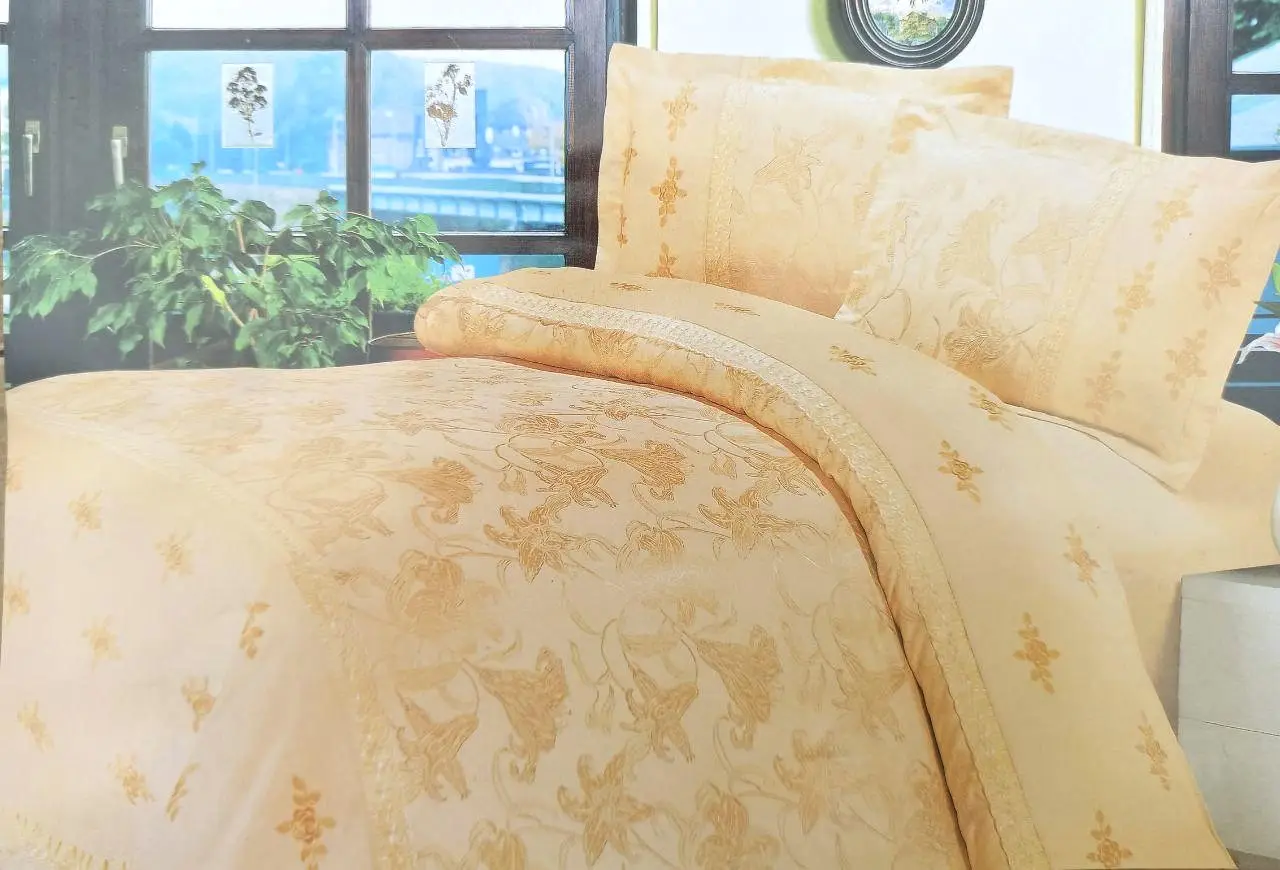 Постільна білизна Vie Nouvelle жакард з вишивкою JE-366