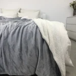 Плед покривало з овчинкою Vie Nouvelle 215x235 сіро-блакитний