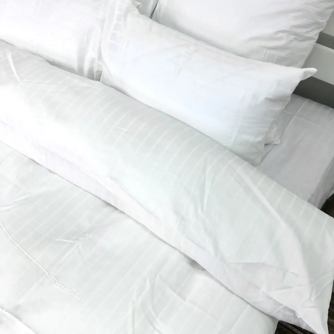 Постільна білизна Woodbury’s страйп-сатин White 2