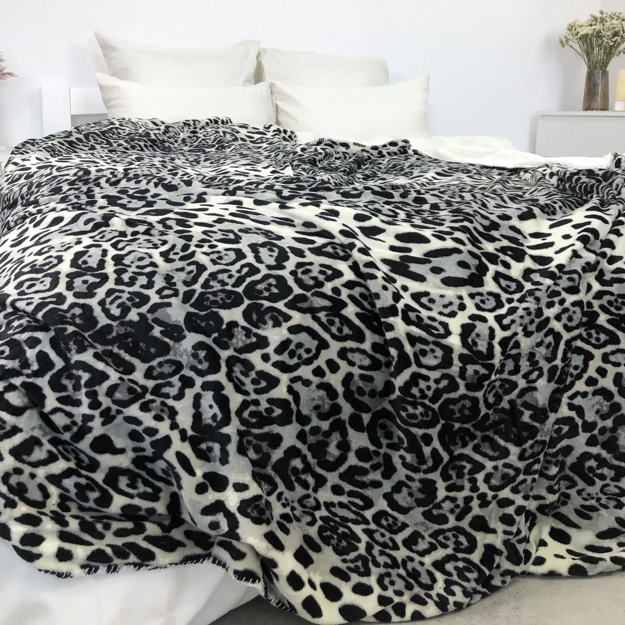 Плед покривало з овчинкою Vie Nouvelle 215×235 леопард крупний
