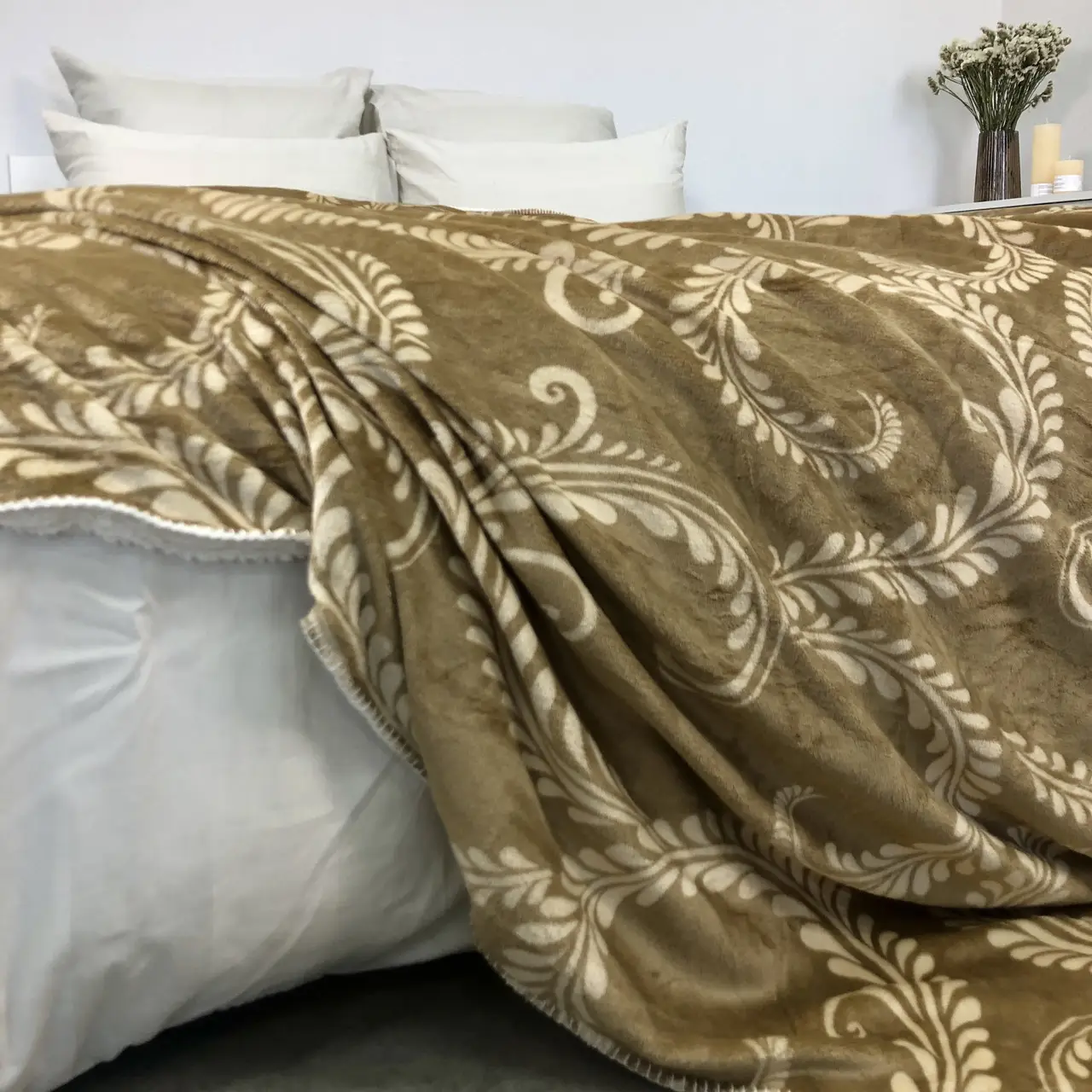 Плед покривало з овчинкою Vie Nouvelle 215×235 вензеля беж