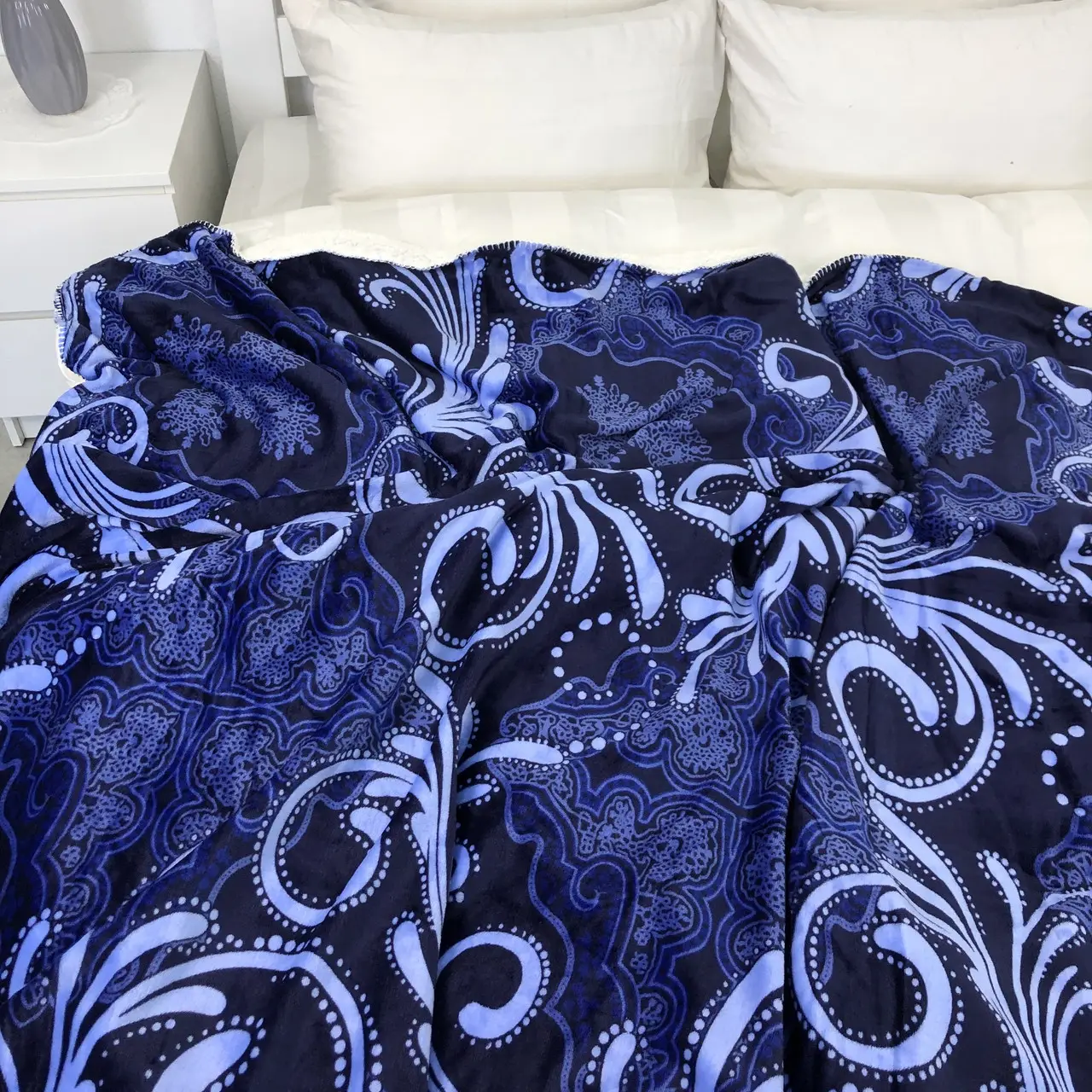 Плед покривало з овчинкою Vie Nouvelle 215×235 вензеля сині