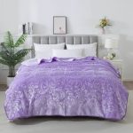 Плед велюровий з видавкою однотонний Vitas 200х240 лавандовий 3817